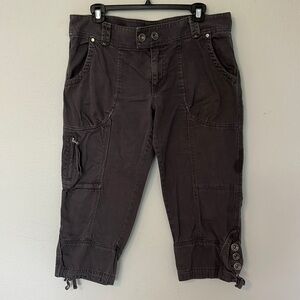 H & M low rise capris. Gray with awesome detailed buttons. Women’s size 12.